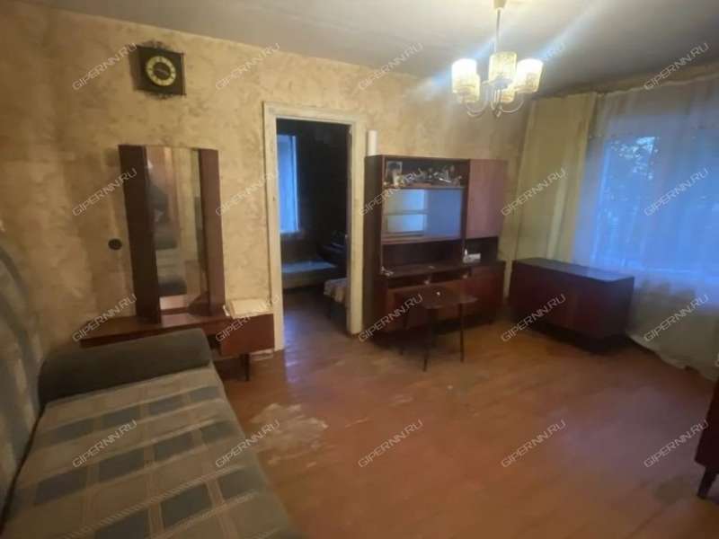 трёхкомнатная квартира на улице Заслонова дом 8