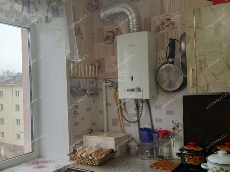 двухкомнатная квартира на улице 40 лет Октября дом 9 город Кстово