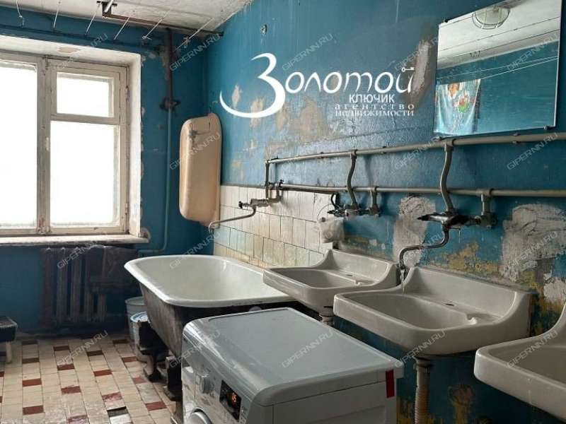 комната в доме 4/4 на улице Красных Партизан