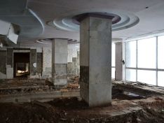 Прощание с гостиницей «Россия»: как выглядит легендарное здание изнутри