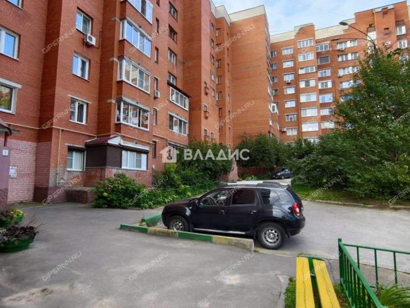 двухкомнатная квартира на улице Александра Хохлова дом 21