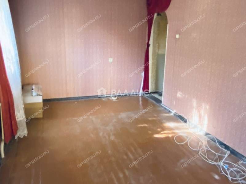 двухкомнатная квартира на Суетинской улице дом 9