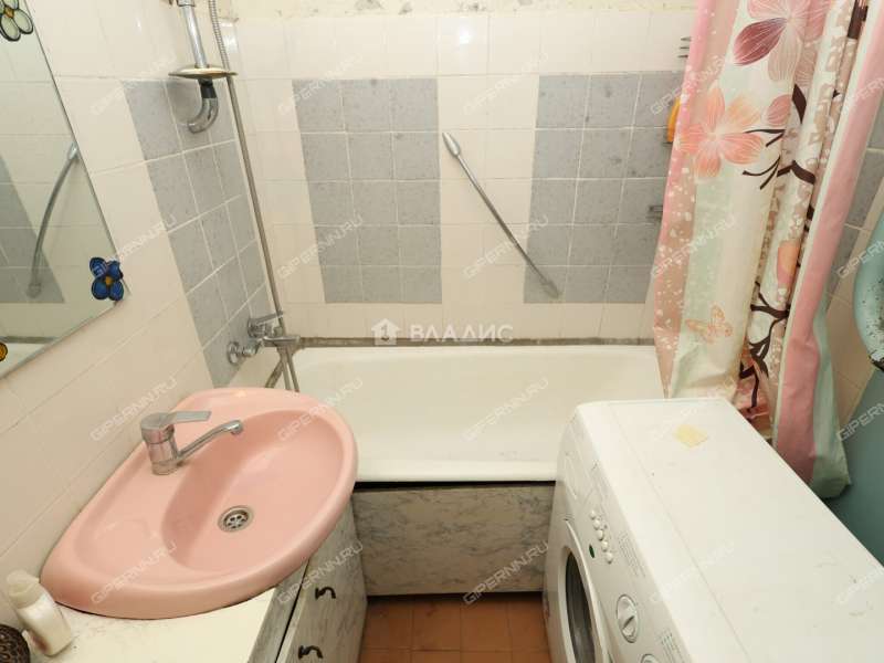 четырёхкомнатная квартира на Южном шоссе дом 2А