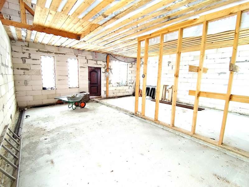 дом на  деревня Зелецино