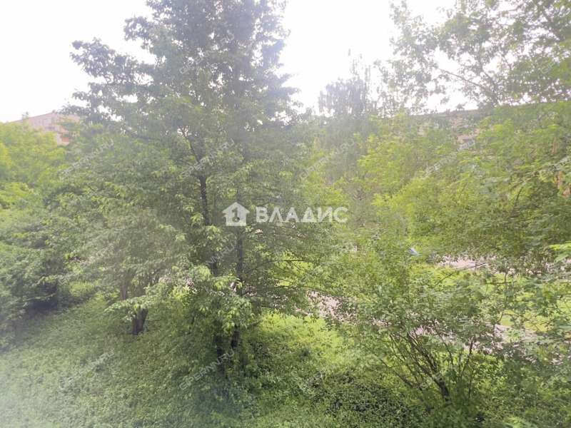трёхкомнатная квартира на улице Челюскинцев дом 23