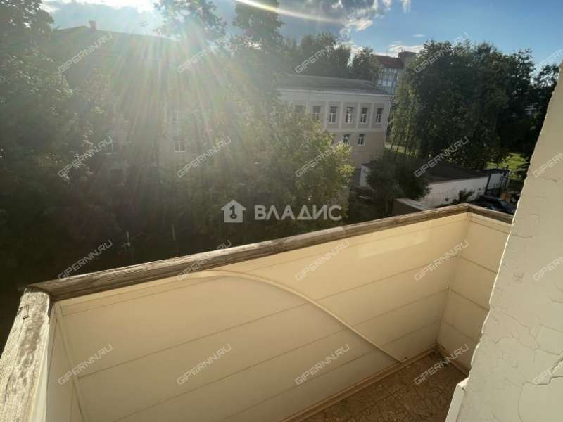 трёхкомнатная квартира на улице Ефремова дом 4