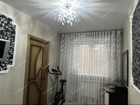 7-komnatnaya-ul-baranova-d-7 фото