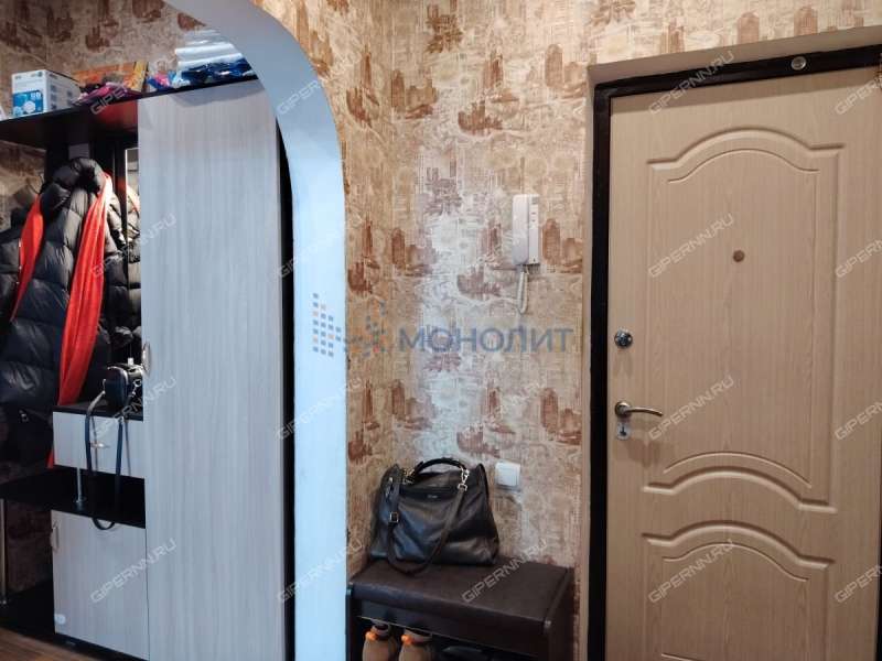 однокомнатная квартира на бульваре 60-летия Октября дом 23 к1