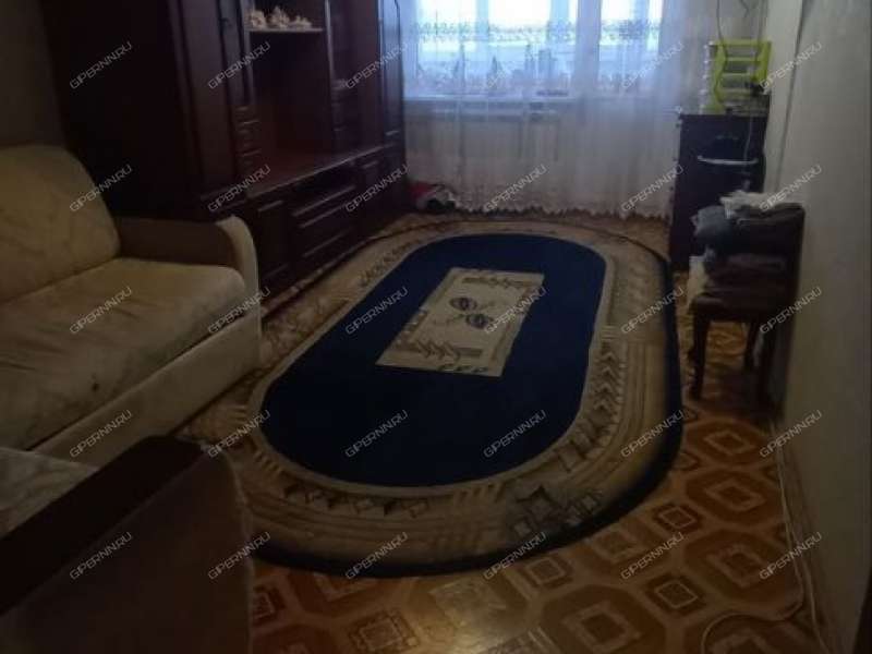 трёхкомнатная квартира на улице Челюскинцев дом 25
