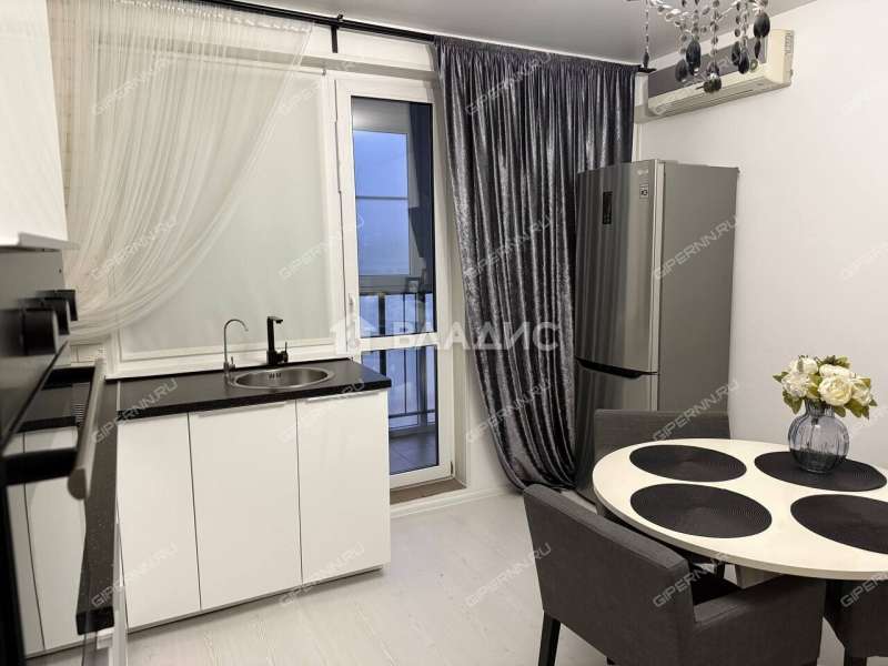 однокомнатная квартира на Бурнаковской улице дом 93