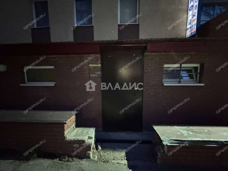 здание под офис, торговую площадь на Большей Печёрской улице