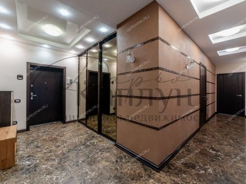 4-komnatnaya-ul-slavyanskaya-d-23 фото