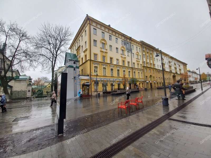 пятикомнатная квартира на Большой Покровской улице дом 28