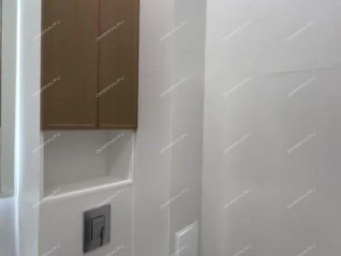 1-komnatnaya-ul-rodionova-d-180 фото