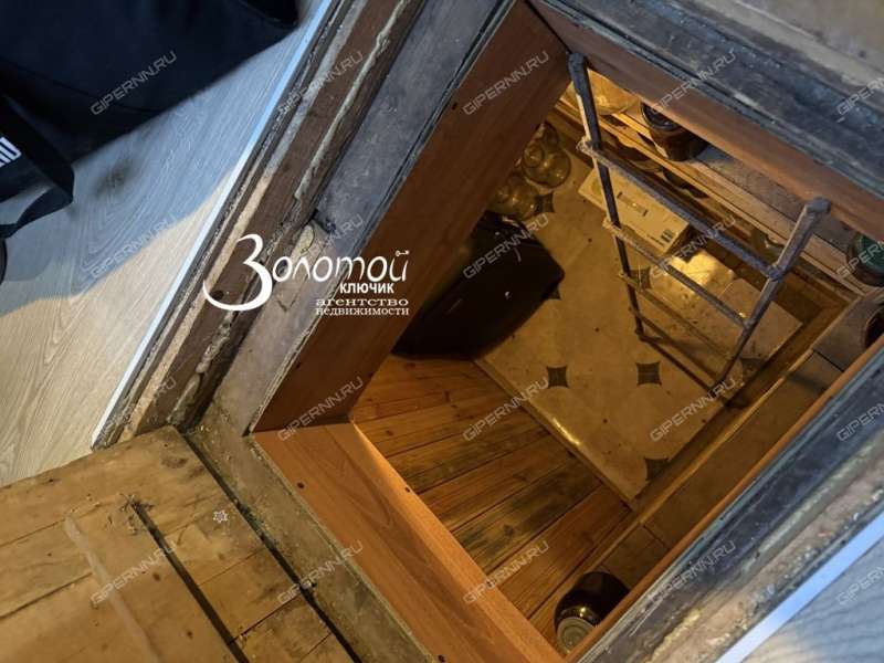 трёхкомнатная квартира на улице Челюскинцев дом 19