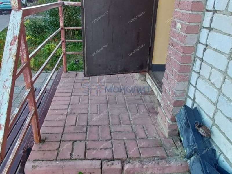 помещение под офис, торговую площадь на улице Ленина рабочий посёлок Сосновское