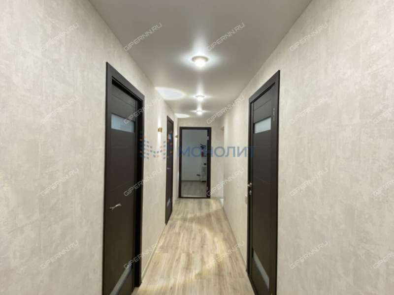 четырёхкомнатная квартира на улице Петрищева дом 10 город Дзержинск