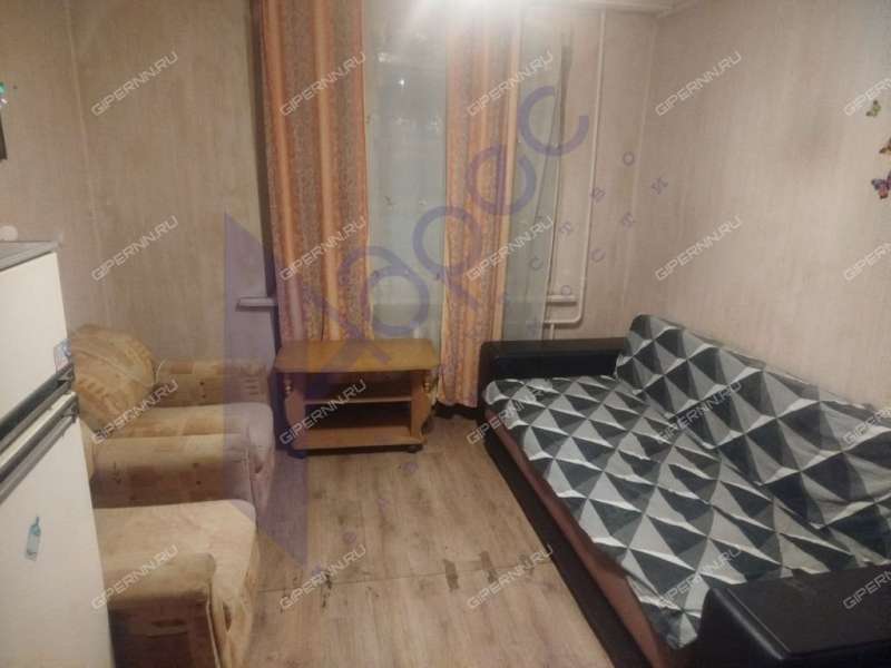 комната в доме 35 на Дворовой улице