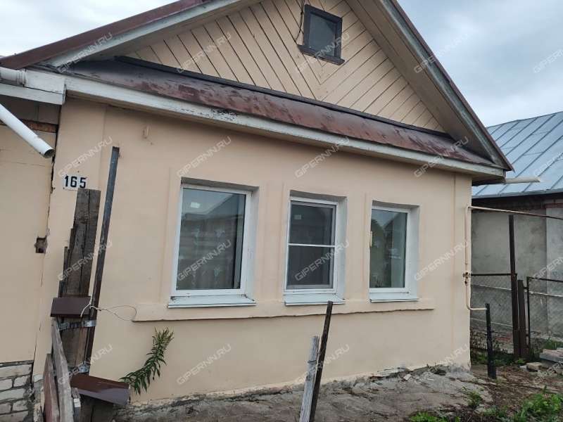 дом на Центральной улице