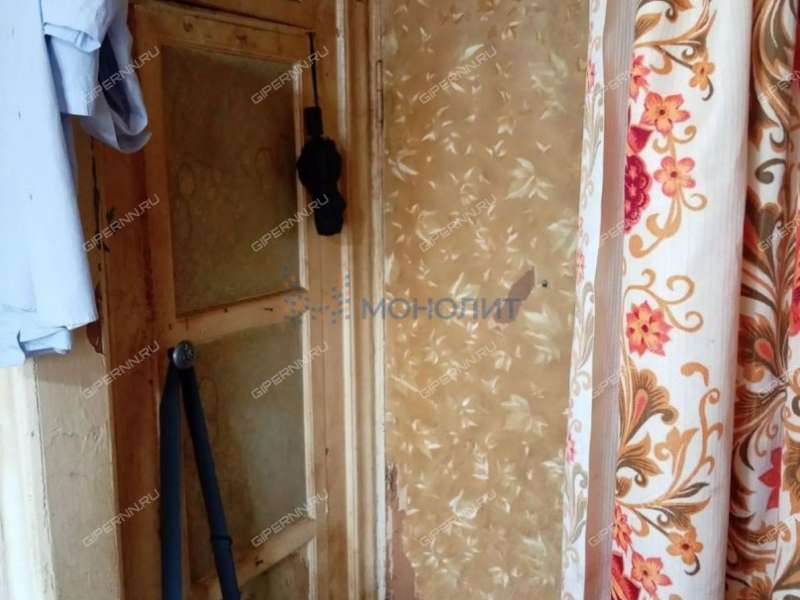 комната в доме 52 на проспекте Героев