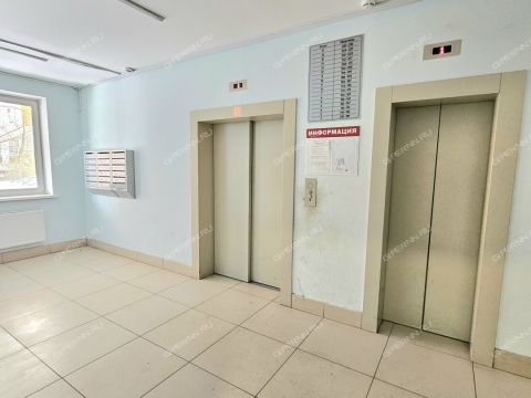 1-komnatnaya-ul-radio-d-10 фото