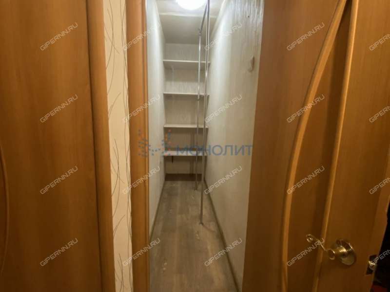 трёхкомнатная квартира на улице Бурденко дом 18