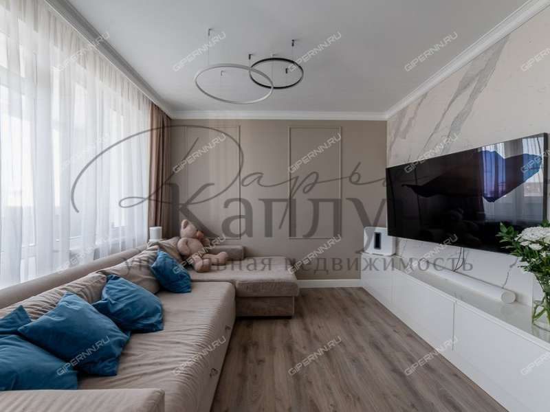 четырёхкомнатная квартира на улице Маршала Баграмяна дом 1