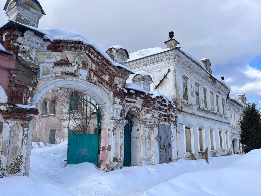 Историческую усадьбу Разумовой в Ветлуге продают с торгов за 1 рубль