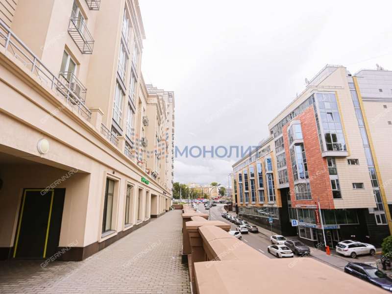 помещение под офис, недвижимость под образовательные учреждения на площади Свободы