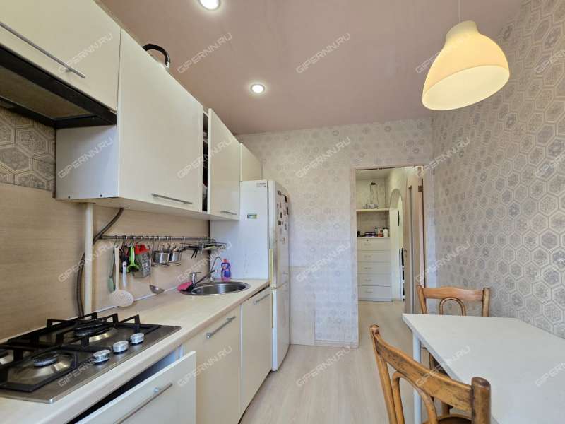 трёхкомнатная квартира на улице Володарского дом 7