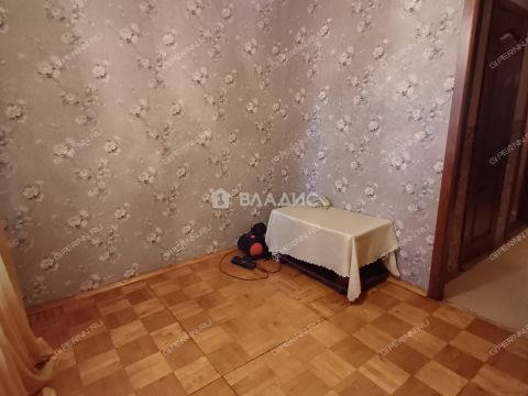 3-komnatnaya-ul-verhnepecherskaya-d-4 фото