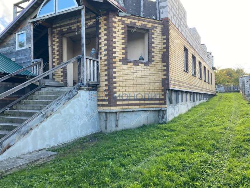 дом на Центральной улице деревня Хватково