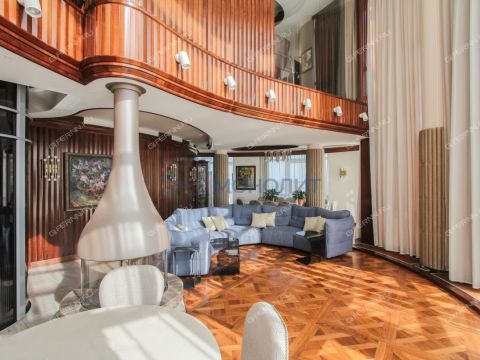 4-komnatnaya-ul-sergievskaya-d-8 фото