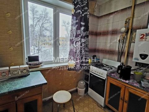 3-komnatnaya-ul-ivana-chugurina-d-1 фото