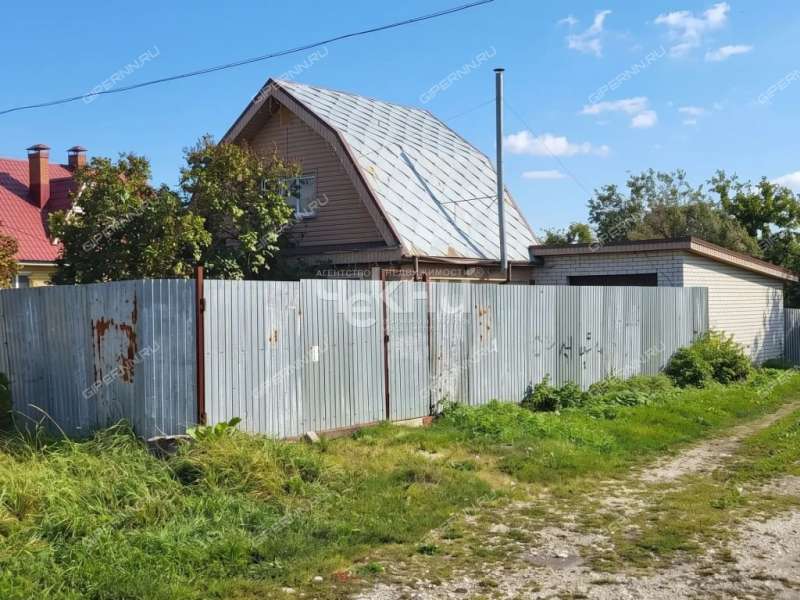 дом на Центральной улице деревня Хабарское