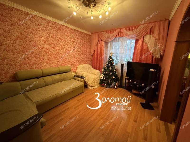 трёхкомнатная квартира на улице Челюскинцев дом 19