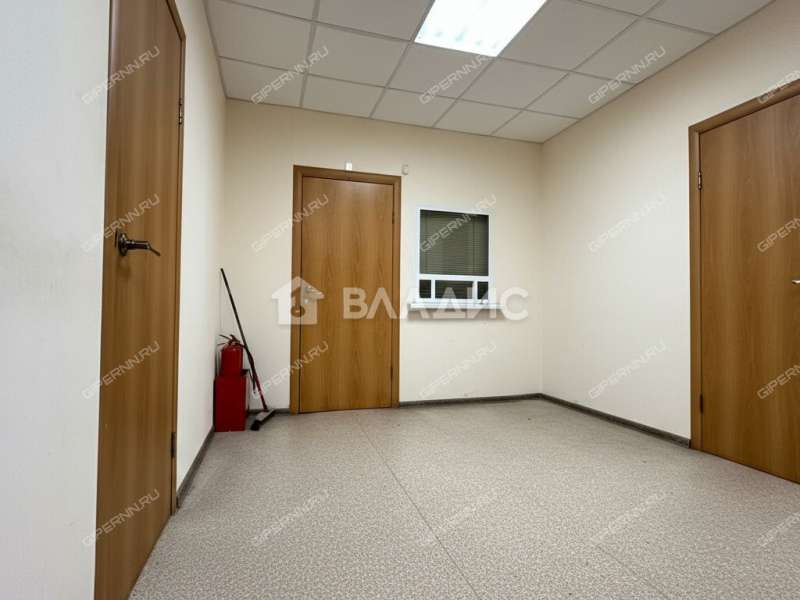 здание под офис, торговую площадь на улице Новые Пески