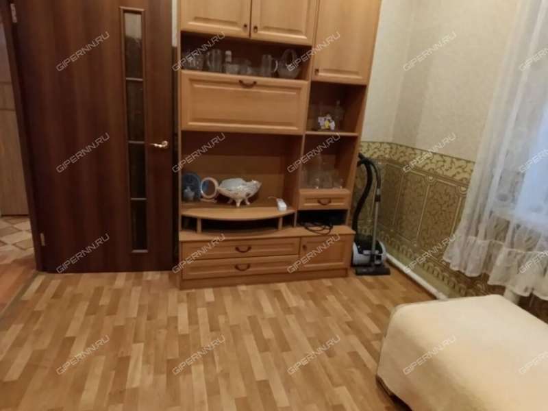 трёхкомнатная квартира на Судостроительной улице дом 8