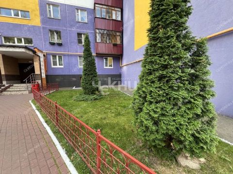 3-komnatnaya-ul-verhnepecherskaya-d-7-k2 фото