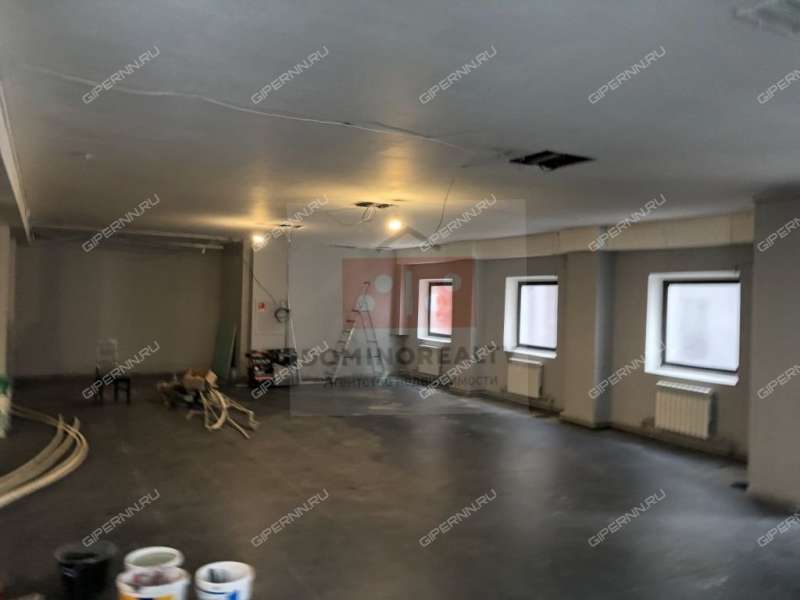 помещение под коммерческую недвижимость на Большой Покровской улице