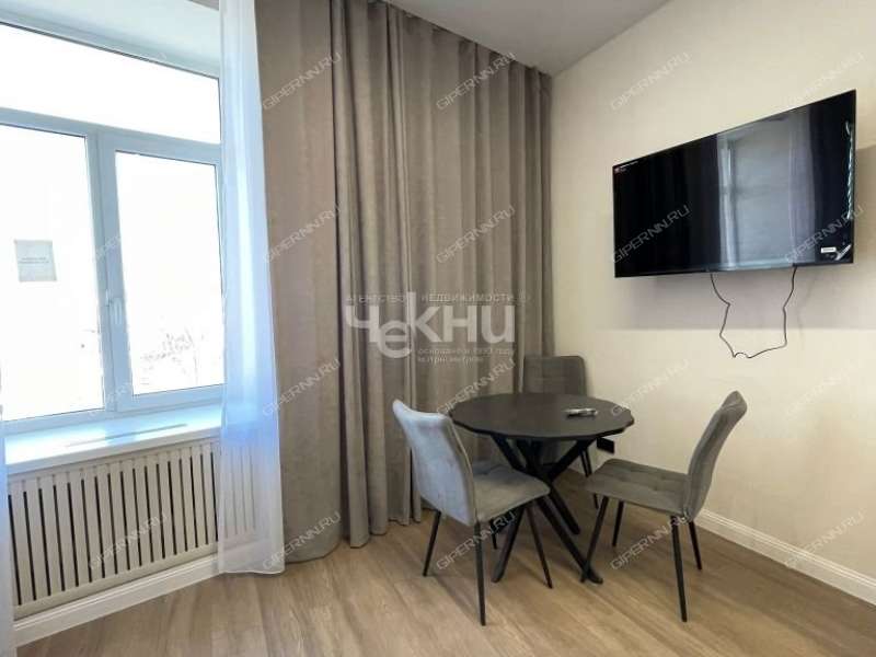 квартира-студия на Алексеевской улице дом 24/27