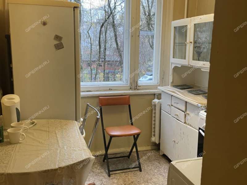 двухкомнатная квартира на бульваре 60-летия Октября дом 9