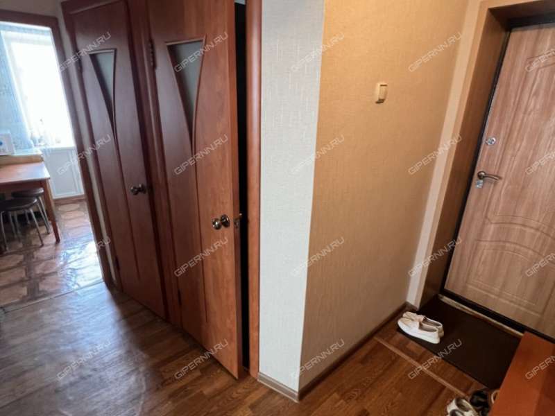 двухкомнатная квартира в 2-м микрорайоне дом 31 город Кстово