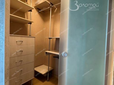 4-komnatnaya-ul-yuliusa-fuchika-d-7 фото