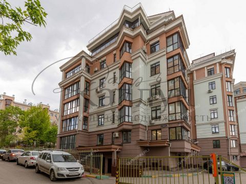 4-komnatnaya-ul-pochainskaya-d-35 фото