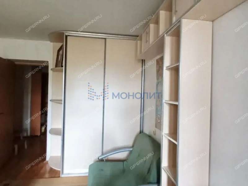 трёхкомнатная квартира на улице Искры дом 11