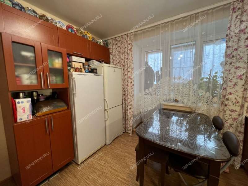 двухкомнатная квартира на Учительской улице дом 12