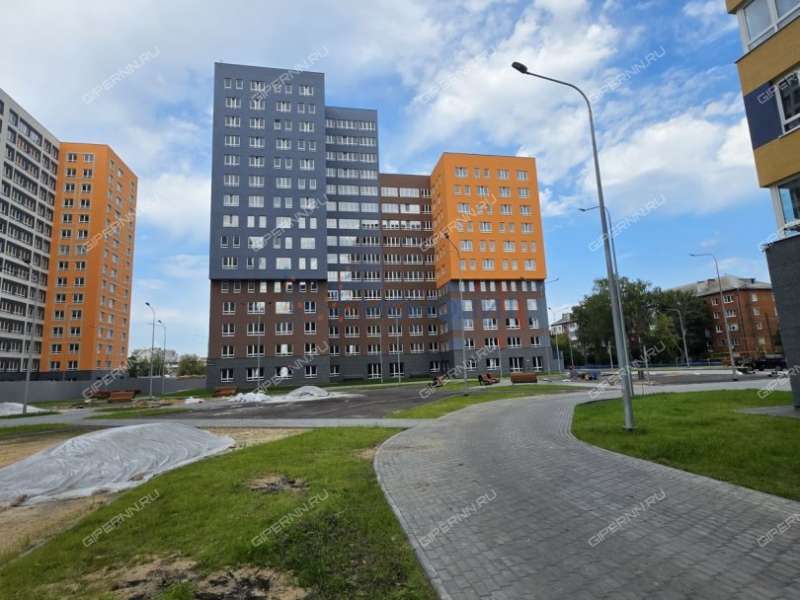 трёхкомнатная квартира в новостройке на улице Героя Советского Союза Аристархова