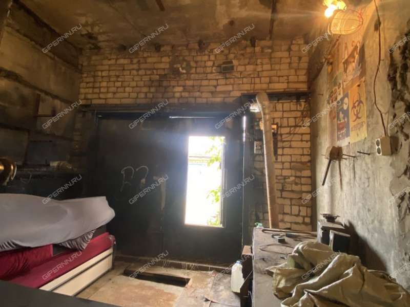 гараж на Зеленхозовской улице