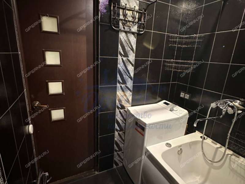 двухкомнатная квартира на улице Лескова дом 46